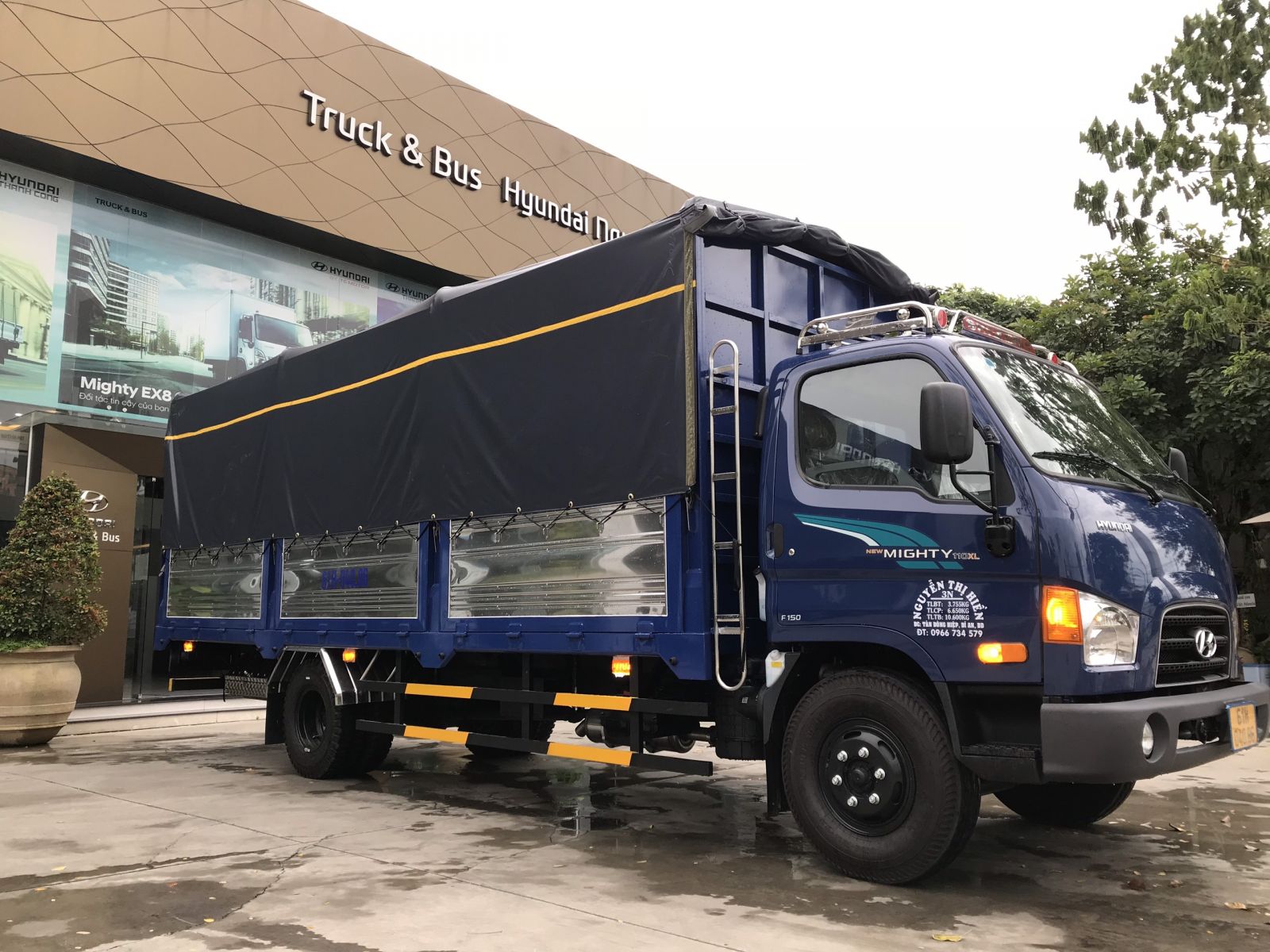 Xe tải Hyundai Mighty 110XL thùng mui bạt có động cơ mạnh mẽ