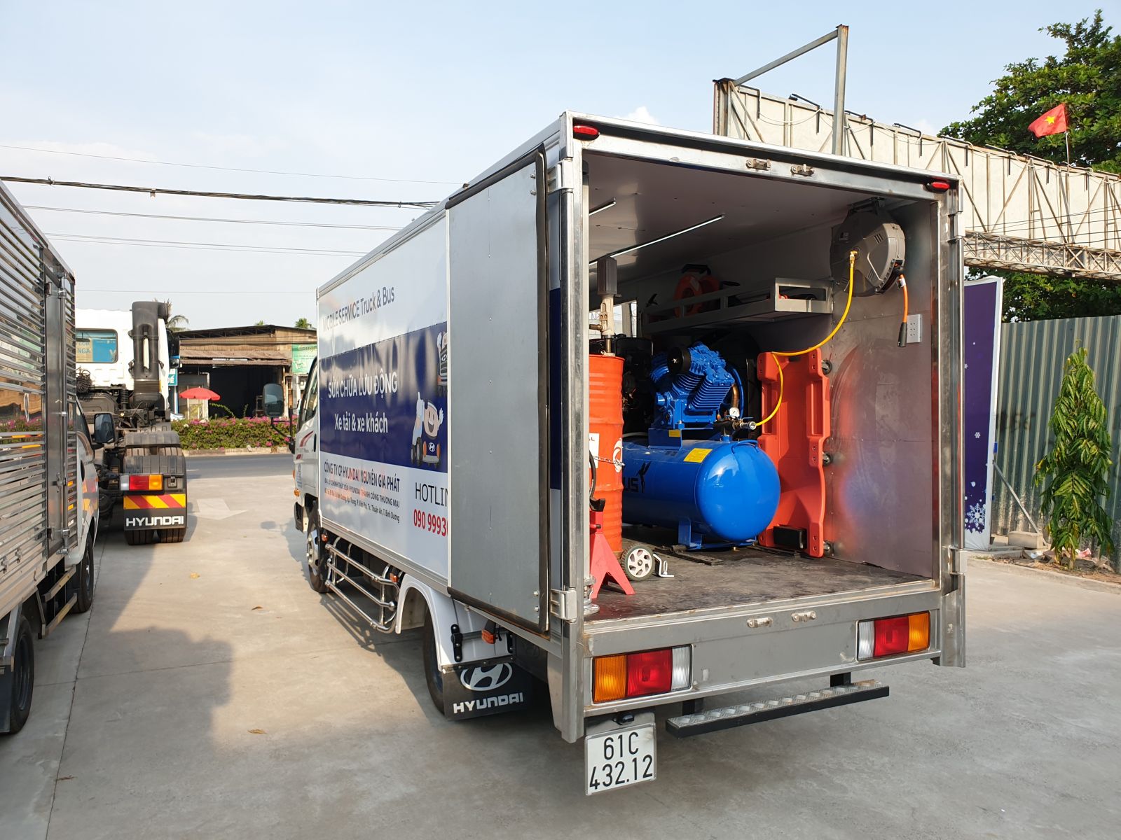 Dịch vụ cứu hộ Thuận An Bình Dương được trang bị nhiều máy móc hiện đại