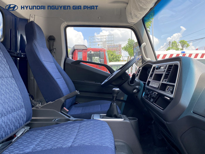 Nội thất Hyundai Mighty EX8 GTL