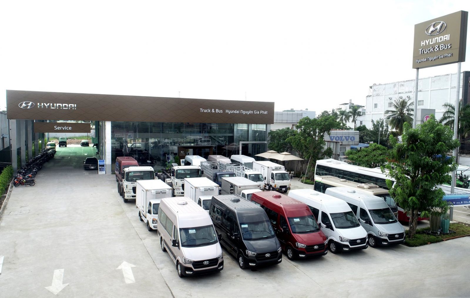 Hyundai Nguyên Gia Phát phân phối xe khách