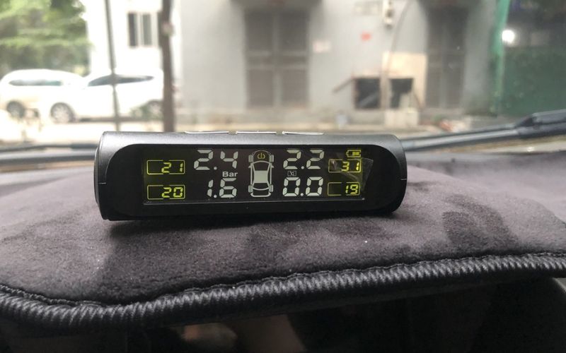 Bộ hiển thị áp suất lốp