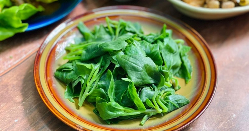 Rau rừng xào, luộc