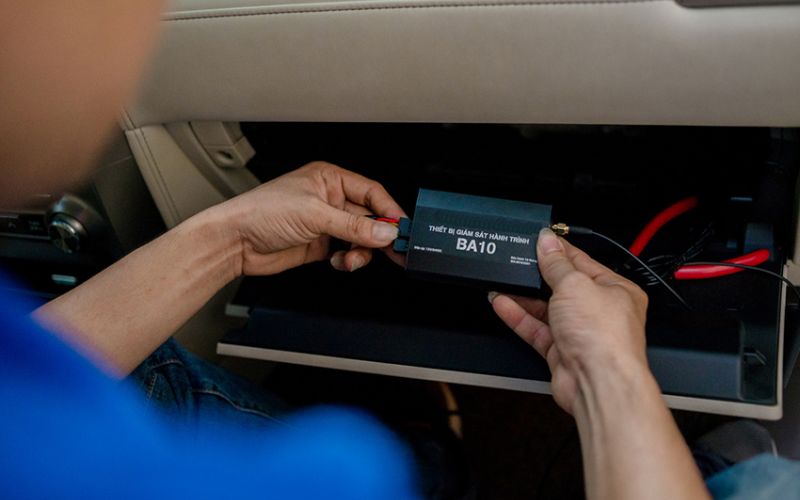 thiết bị gps ô tô