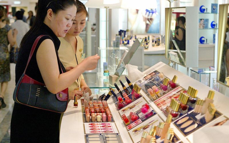 Lấy sỉ mỹ phẩm nội địa Trung tại các chợ đầu mối trong nước