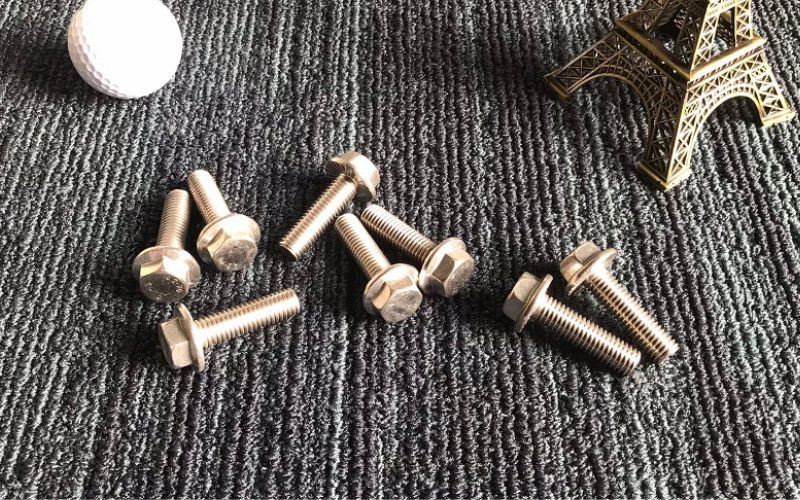 Bu lông liền long đen