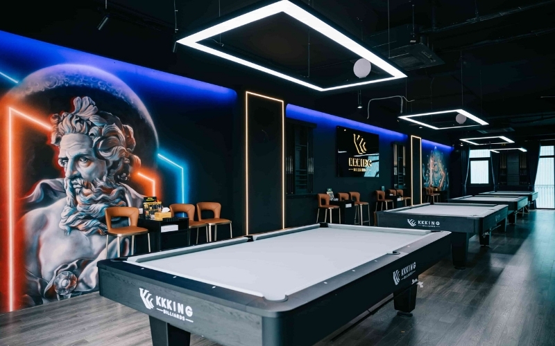 ác định vị trí treo đèn chuẩn tâm bàn